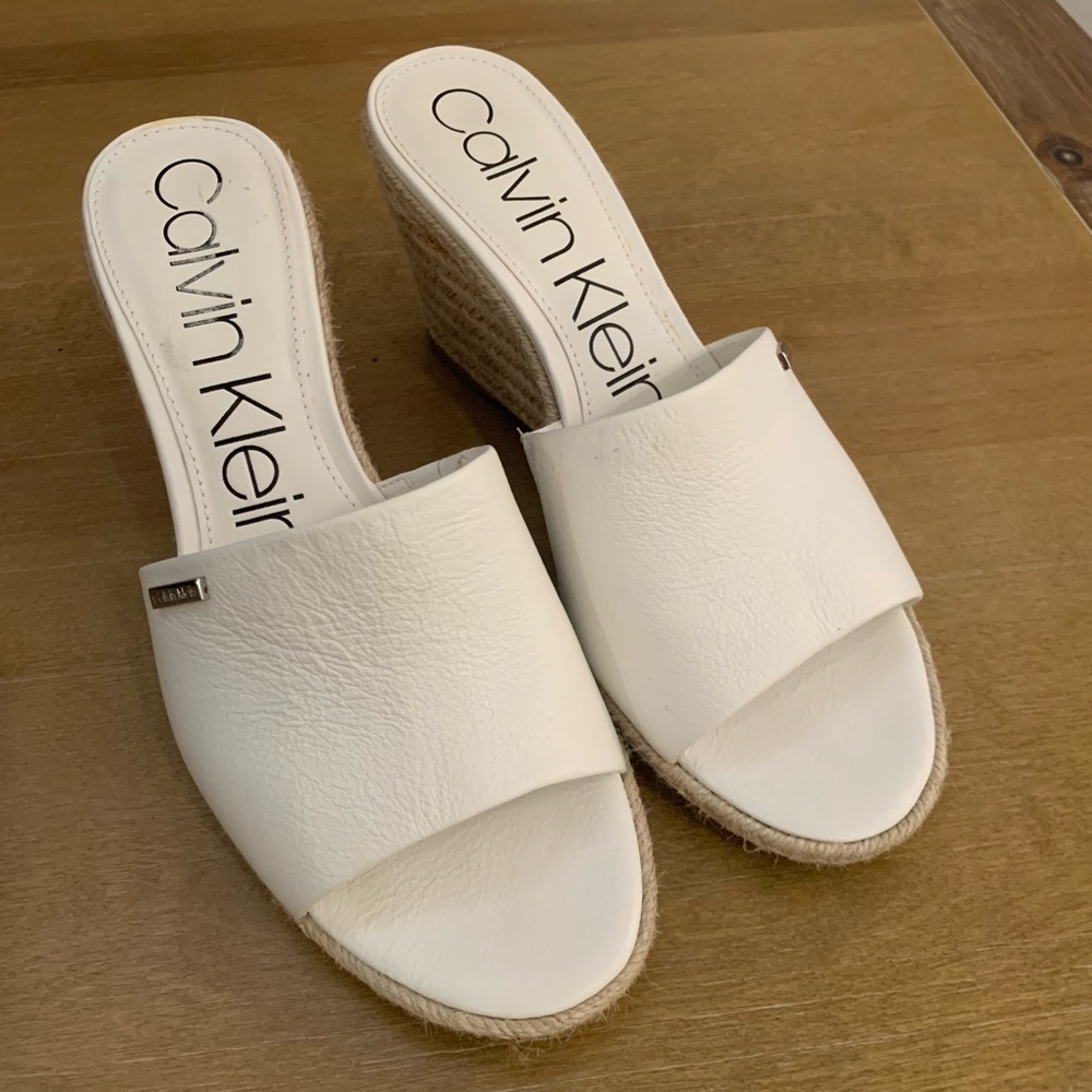 Calvin Klein women’s white slide on wedge 3” heel sandal. Gently used. Size 10